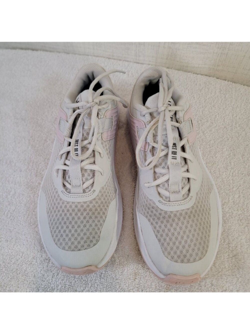Nike MC Trainer Shoes Womens 9.5 White Pink Athletic Training Running Sneakers - Picture 10 of 10